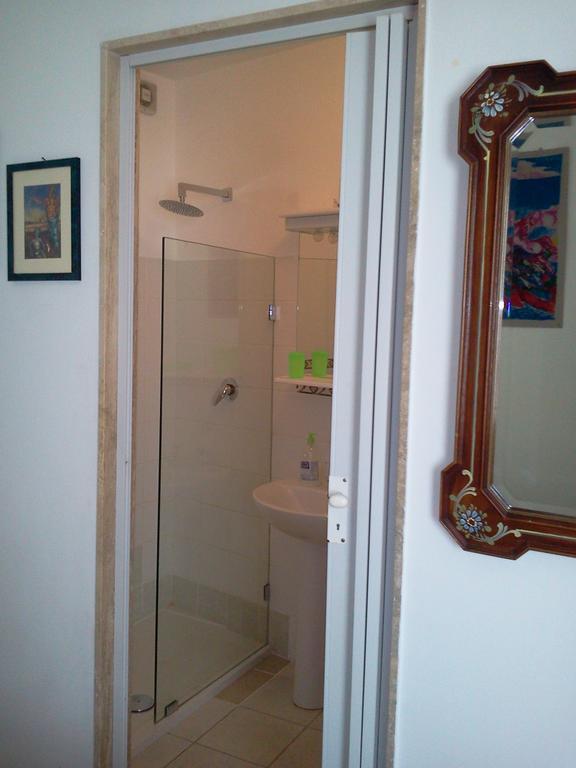 Arco Sallustio Monopoli Zimmer foto