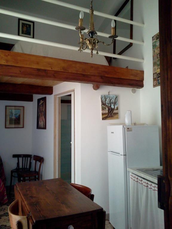 Arco Sallustio Monopoli Zimmer foto